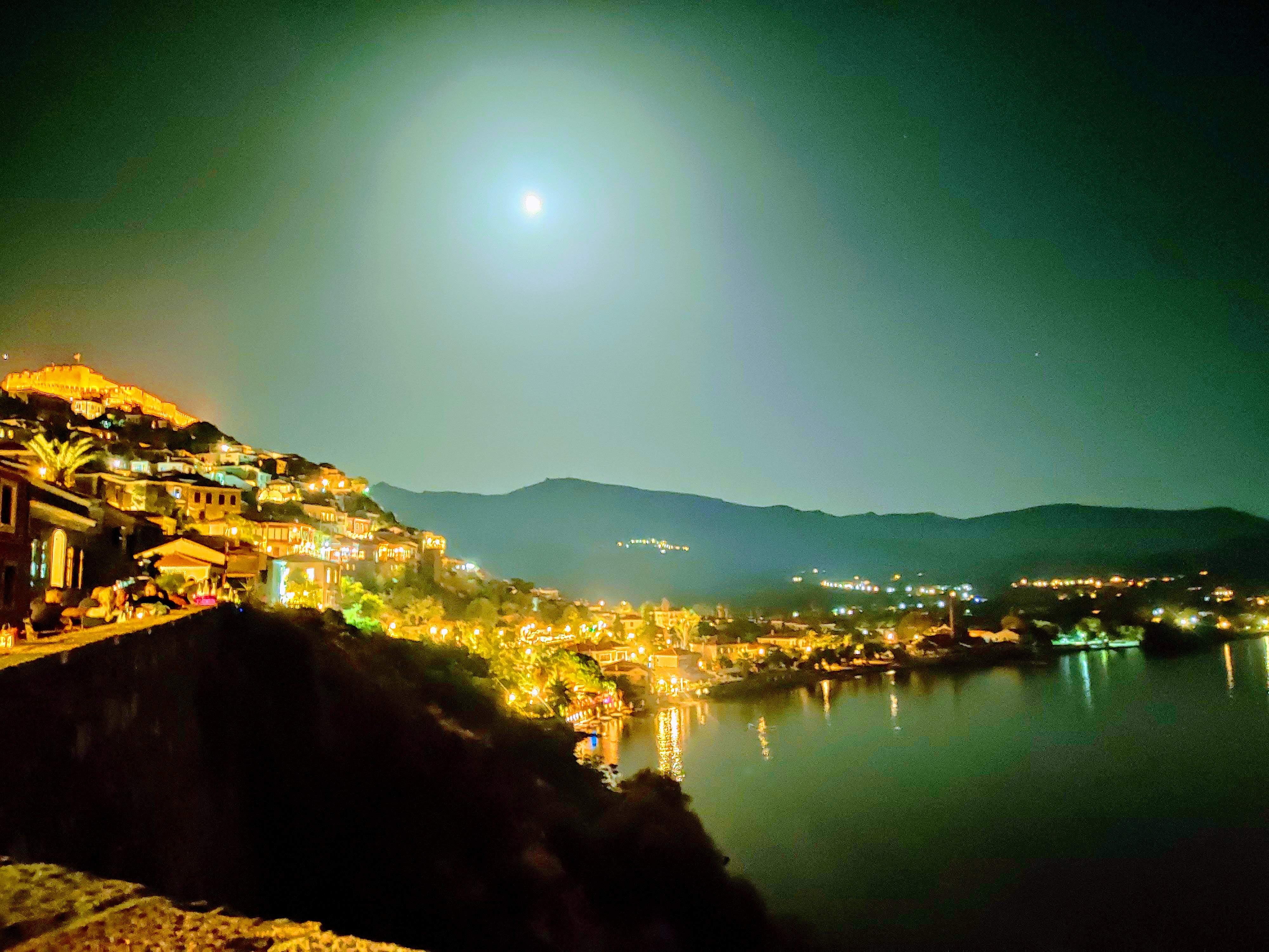 Molyvos bei Nacht